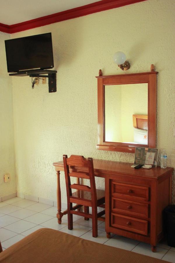 Hotel Pacific Tecomán Buitenkant foto